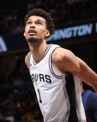 蒂格预测文班下赛季入选最佳阵容前提：健康无虞