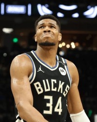 体育投注-美记：篮网将于今年夏天再次去追求扬尼斯-阿德托昆博