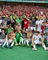 体育博彩平台-新版童话的秘诀是轮换 丹麦全民皆兵昂首挺进四强